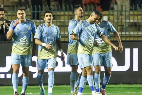 برأسية طاهر.. الأهلي يحقق انتصاره الأول في تاريخ كأس الرابطة أمام سيراميكا (فيديو)